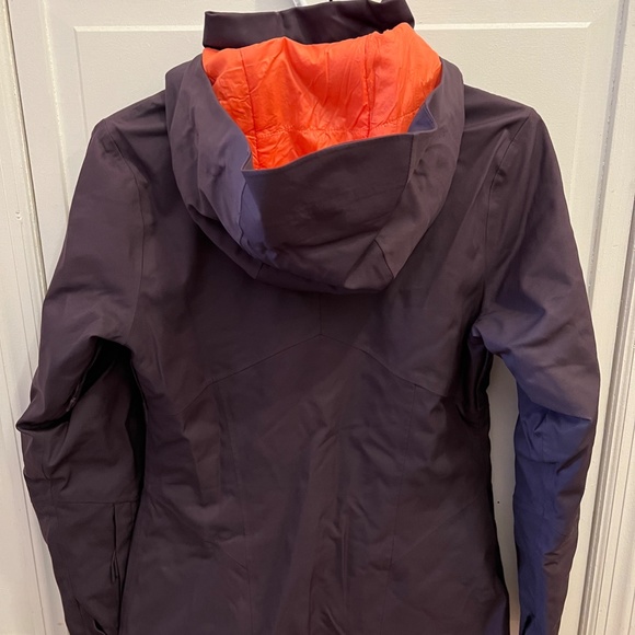 North Face All-Mountain Waterproof Ski Coat - Picture 2 of 4